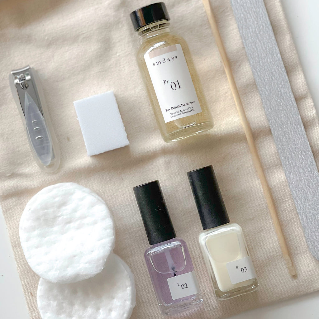 This non-toxic mani/pedi kit includes everything you need to give yourself the perfect "at home" manicure. Enjoy a spa day at home with our vegan, sundays nail polish base and top coat and all the tools you'll need including our sundays hydrating polish remover for your nails. Complete with your fave sundays colour.
