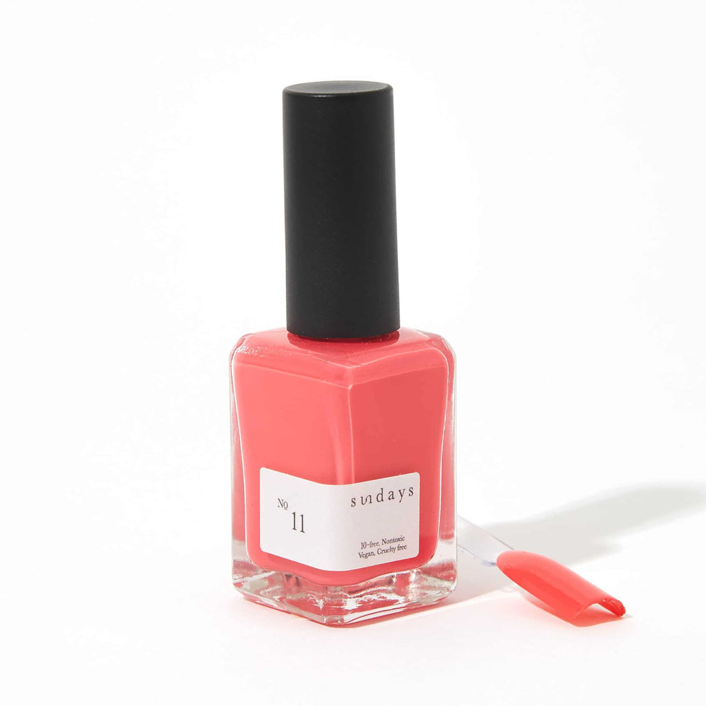 Sundays nail polish in Canada. Non-toxic, 10 free and vegan beauty. Beautiful variety of colours. Pale pink tones and hues for your fingertips. A hot pink hue and pretty flamingo colour.